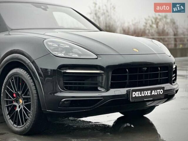 Черный Порше Каен, объемом двигателя 4 л и пробегом 57 тыс. км за 109900 $, фото 3 на Automoto.ua
