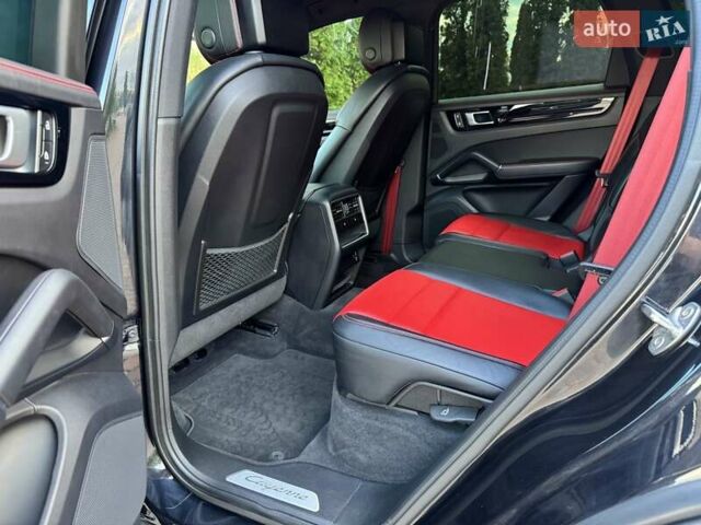 Черный Порше Каен, объемом двигателя 3 л и пробегом 105 тыс. км за 67000 $, фото 27 на Automoto.ua
