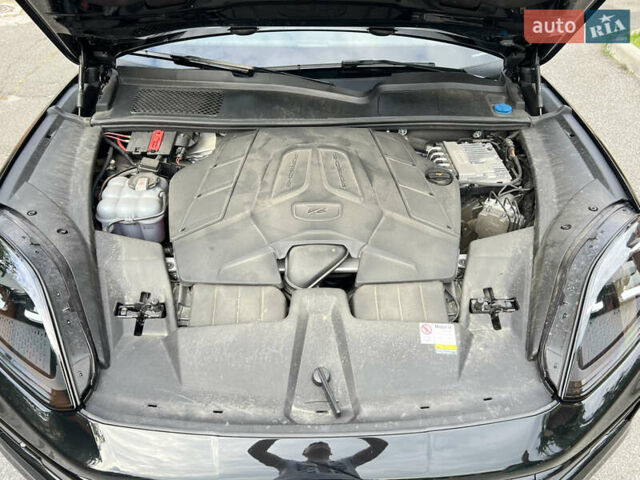 Чорний Порше Cayenne, об'ємом двигуна 3 л та пробігом 44 тис. км за 125000 $, фото 67 на Automoto.ua