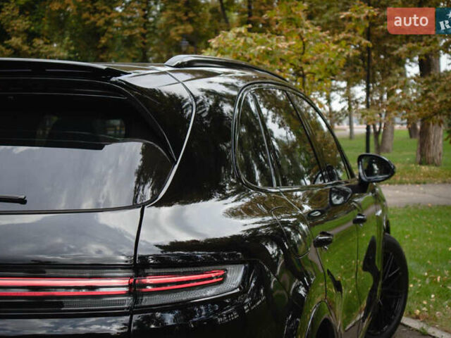 Чорний Порше Cayenne, об'ємом двигуна 4 л та пробігом 8 тис. км за 243800 $, фото 20 на Automoto.ua