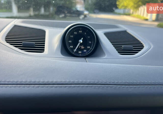 Чорний Порше Cayenne, об'ємом двигуна 3 л та пробігом 86 тис. км за 109999 $, фото 25 на Automoto.ua