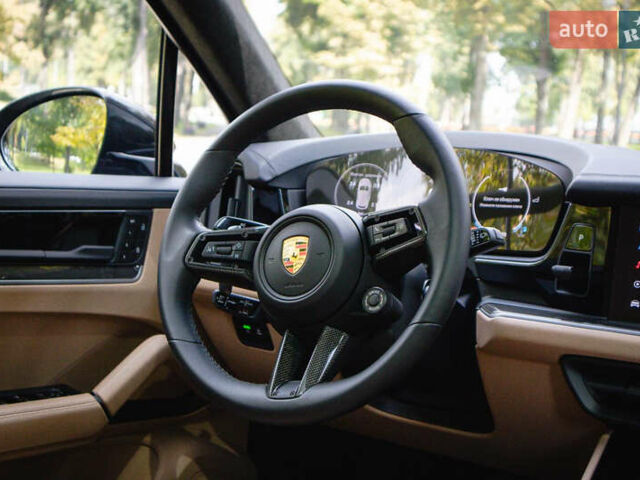 Чорний Порше Cayenne, об'ємом двигуна 4 л та пробігом 8 тис. км за 243800 $, фото 76 на Automoto.ua