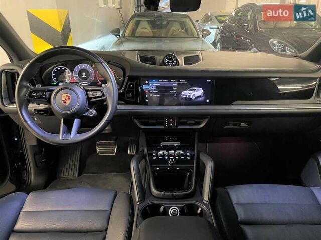 Чорний Порше Cayenne, об'ємом двигуна 3 л та пробігом 64 тис. км за 110388 $, фото 34 на Automoto.ua