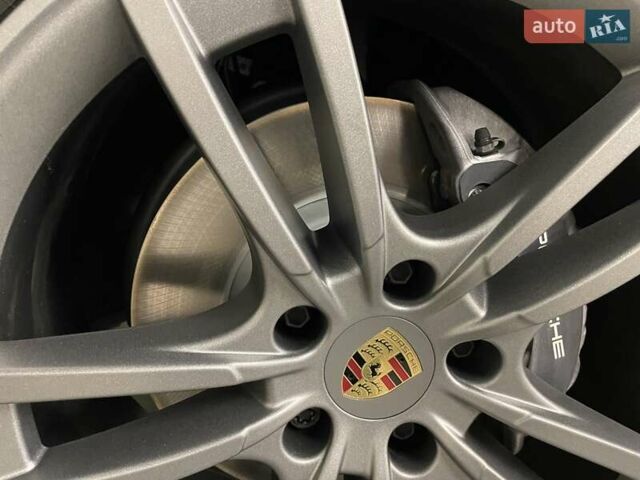 Чорний Порше Cayenne, об'ємом двигуна 3 л та пробігом 64 тис. км за 101020 $, фото 10 на Automoto.ua