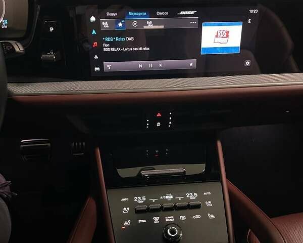 Черный Порше Каен, объемом двигателя 4 л и пробегом 30 тыс. км за 159000 $, фото 14 на Automoto.ua