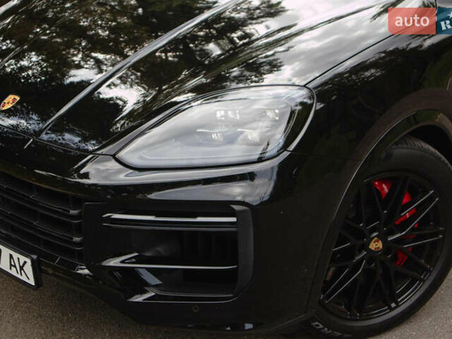 Чорний Порше Cayenne, об'ємом двигуна 4 л та пробігом 8 тис. км за 243800 $, фото 23 на Automoto.ua