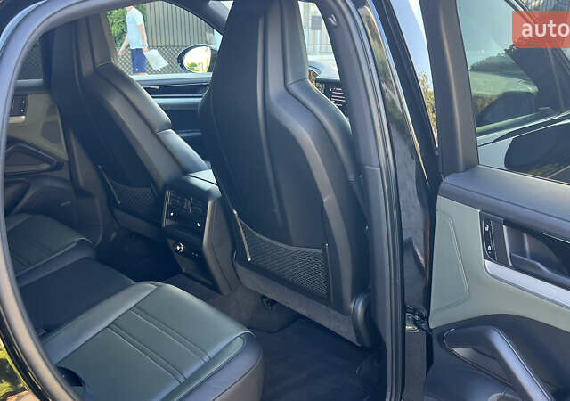 Чорний Порше Cayenne, об'ємом двигуна 3 л та пробігом 86 тис. км за 109999 $, фото 13 на Automoto.ua