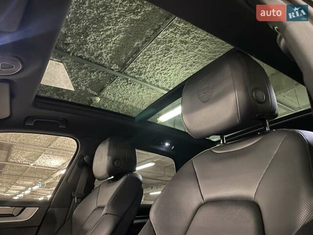 Чорний Порше Cayenne, об'ємом двигуна 3 л та пробігом 64 тис. км за 99446 $, фото 23 на Automoto.ua