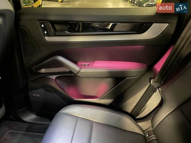 Чорний Порше Cayenne, об'ємом двигуна 3 л та пробігом 64 тис. км за 101020 $, фото 35 на Automoto.ua