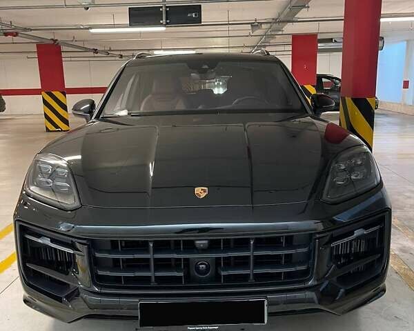 Черный Порше Каен, объемом двигателя 4 л и пробегом 30 тыс. км за 159000 $, фото 1 на Automoto.ua