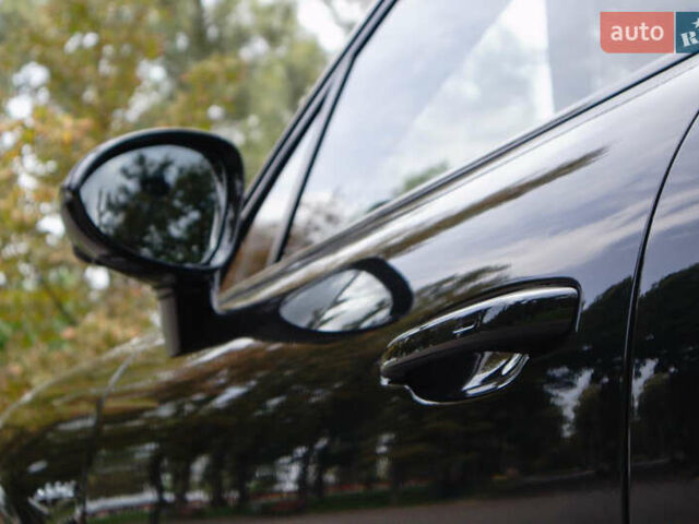 Чорний Порше Cayenne, об'ємом двигуна 4 л та пробігом 8 тис. км за 243800 $, фото 18 на Automoto.ua