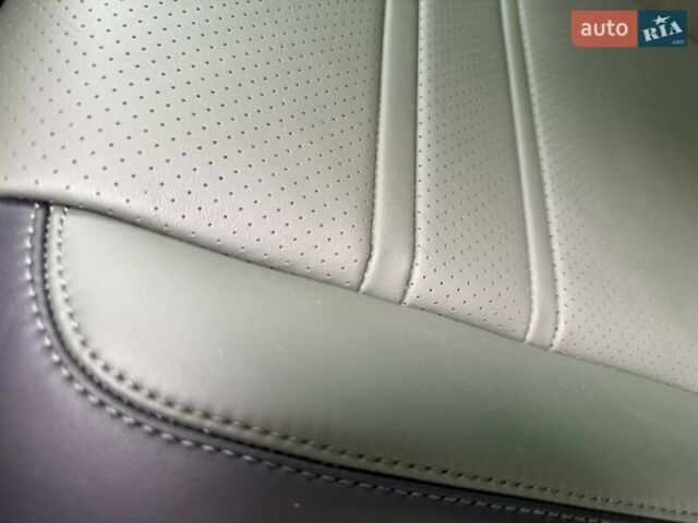 Чорний Порше Cayenne, об'ємом двигуна 3 л та пробігом 19 тис. км за 159555 $, фото 11 на Automoto.ua