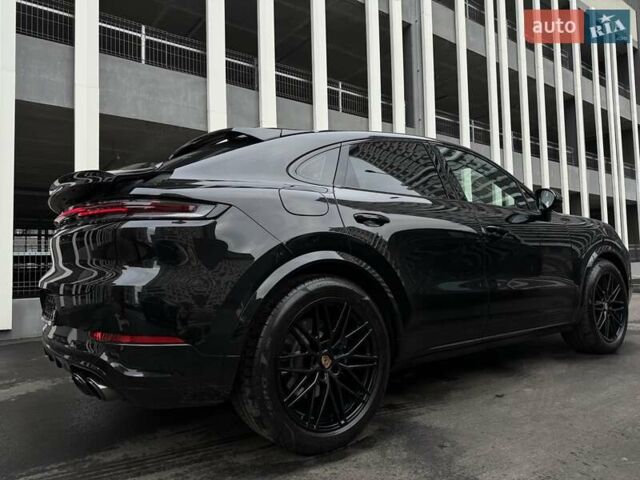 Чорний Порше Cayenne, об'ємом двигуна 3 л та пробігом 19 тис. км за 159555 $, фото 45 на Automoto.ua