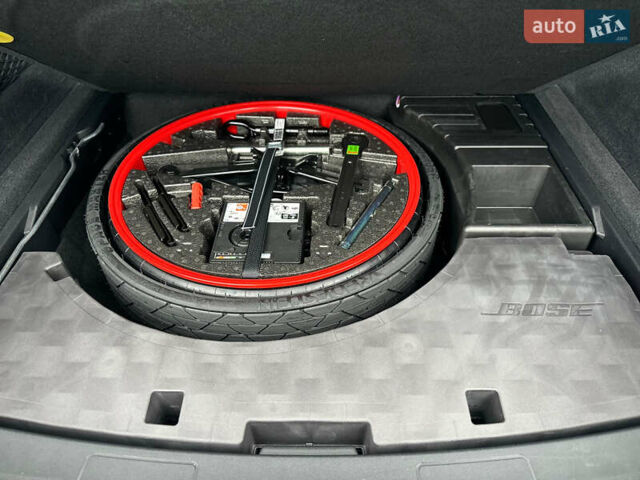 Черный Порше Каен, объемом двигателя 4 л и пробегом 18 тыс. км за 175000 $, фото 42 на Automoto.ua