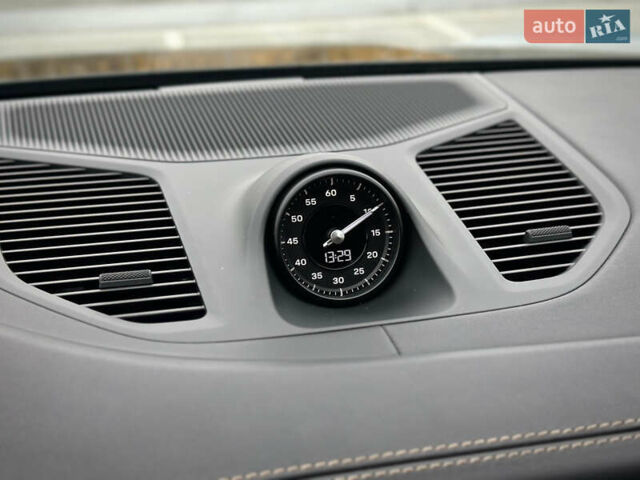 Черный Порше Каен, объемом двигателя 4 л и пробегом 18 тыс. км за 175000 $, фото 86 на Automoto.ua