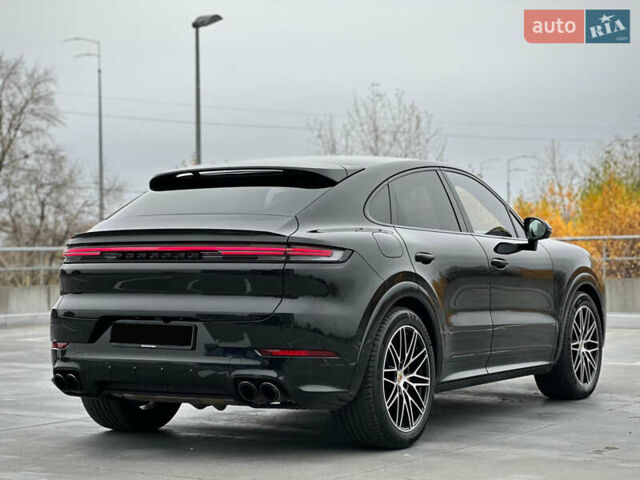 Черный Порше Каен, объемом двигателя 4 л и пробегом 18 тыс. км за 175000 $, фото 27 на Automoto.ua