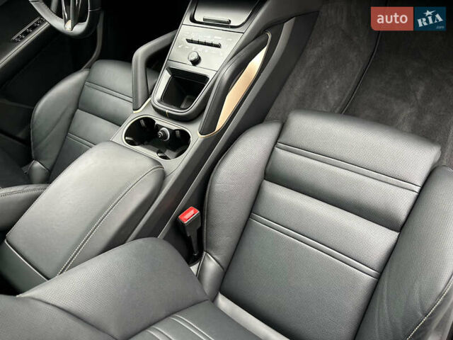 Черный Порше Каен, объемом двигателя 4 л и пробегом 18 тыс. км за 175000 $, фото 74 на Automoto.ua