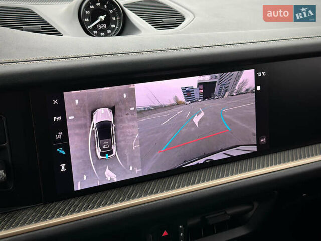 Черный Порше Каен, объемом двигателя 4 л и пробегом 18 тыс. км за 175000 $, фото 96 на Automoto.ua