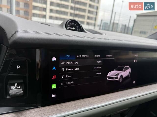 Чорний Порше Cayenne, об'ємом двигуна 3 л та пробігом 19 тис. км за 159555 $, фото 20 на Automoto.ua