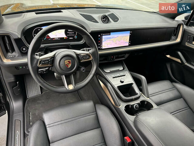 Черный Порше Каен, объемом двигателя 4 л и пробегом 18 тыс. км за 175000 $, фото 61 на Automoto.ua