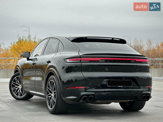 Черный Порше Каен, объемом двигателя 4 л и пробегом 18 тыс. км за 175000 $, фото 30 на Automoto.ua