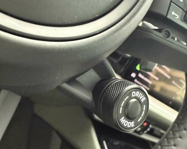 Чорний Порше Cayenne, об'ємом двигуна 3 л та пробігом 19 тис. км за 159555 $, фото 24 на Automoto.ua