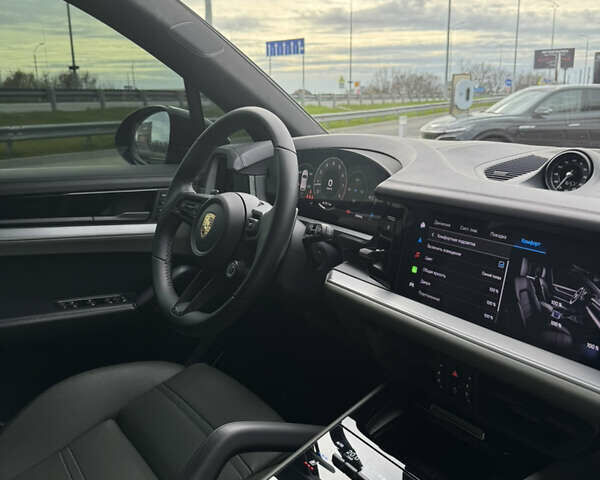 Черный Порше Каен, объемом двигателя 3 л и пробегом 20 тыс. км за 147000 $, фото 36 на Automoto.ua