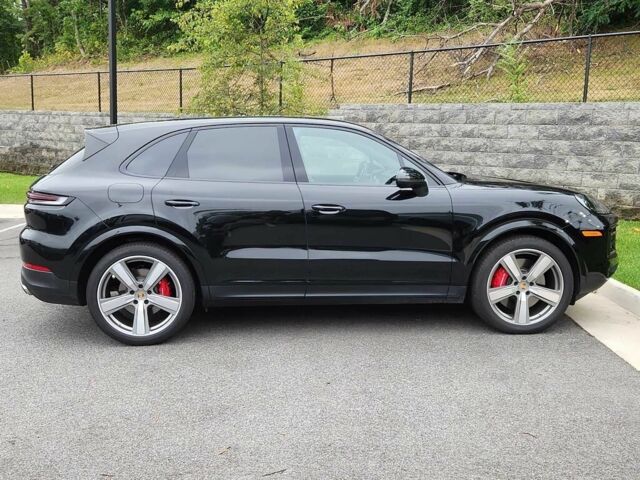 Чорний Порше Cayenne, об'ємом двигуна 4 л та пробігом 9 тис. км за 49000 $, фото 6 на Automoto.ua
