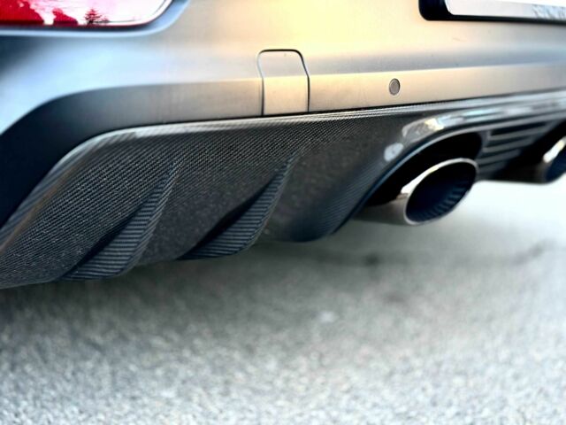 Чорний Порше Cayenne, об'ємом двигуна 4 л та пробігом 5 тис. км за 210000 $, фото 19 на Automoto.ua