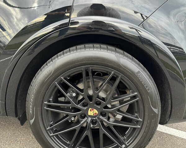 Черный Порше Каен, объемом двигателя 3 л и пробегом 20 тыс. км за 147000 $, фото 11 на Automoto.ua