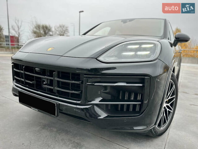 Черный Порше Каен, объемом двигателя 4 л и пробегом 18 тыс. км за 175000 $, фото 7 на Automoto.ua