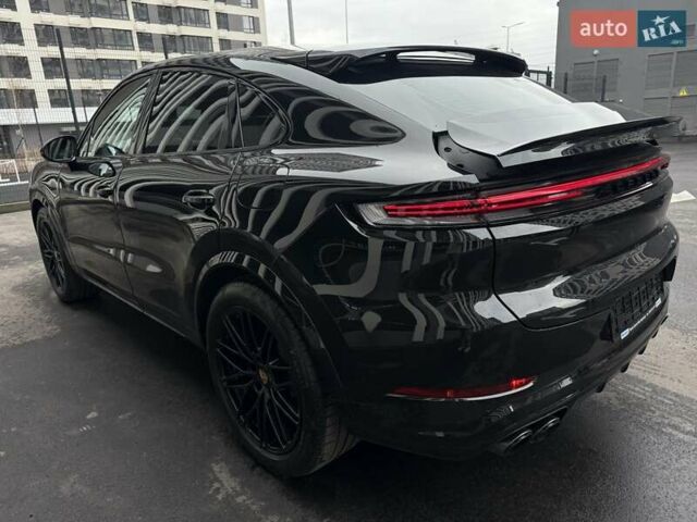 Чорний Порше Cayenne, об'ємом двигуна 3 л та пробігом 19 тис. км за 159555 $, фото 42 на Automoto.ua