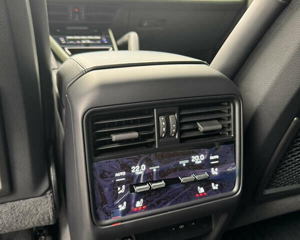 Черный Порше Каен, объемом двигателя 3 л и пробегом 20 тыс. км за 147000 $, фото 20 на Automoto.ua