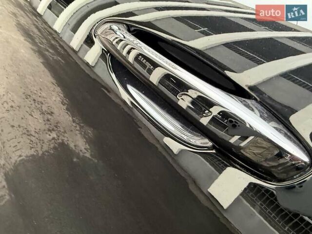 Чорний Порше Cayenne, об'ємом двигуна 3 л та пробігом 19 тис. км за 159555 $, фото 36 на Automoto.ua