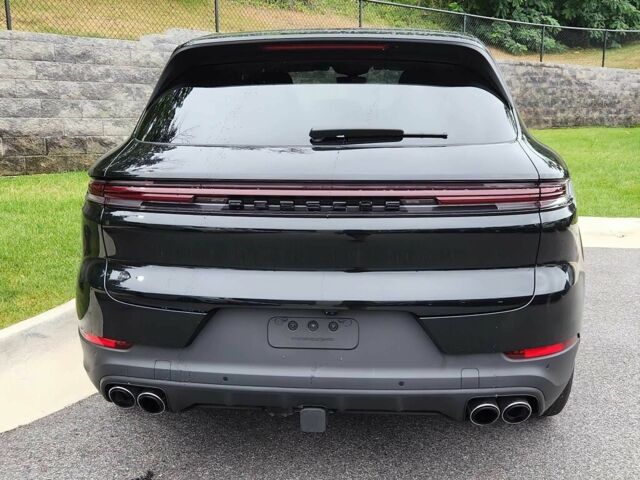 Чорний Порше Cayenne, об'ємом двигуна 4 л та пробігом 9 тис. км за 49000 $, фото 4 на Automoto.ua
