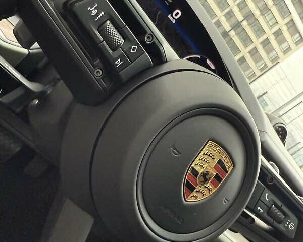 Чорний Порше Cayenne, об'ємом двигуна 3 л та пробігом 19 тис. км за 159555 $, фото 25 на Automoto.ua