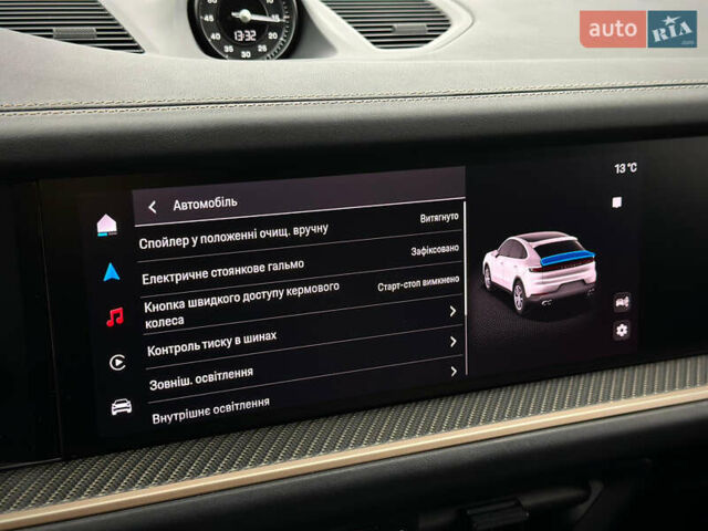 Черный Порше Каен, объемом двигателя 4 л и пробегом 18 тыс. км за 175000 $, фото 87 на Automoto.ua