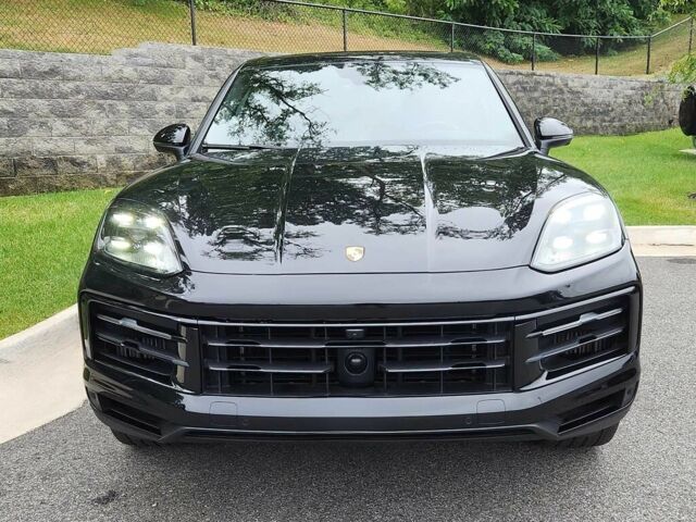Чорний Порше Cayenne, об'ємом двигуна 4 л та пробігом 9 тис. км за 49000 $, фото 1 на Automoto.ua