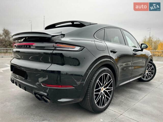 Черный Порше Каен, объемом двигателя 4 л и пробегом 18 тыс. км за 175000 $, фото 36 на Automoto.ua