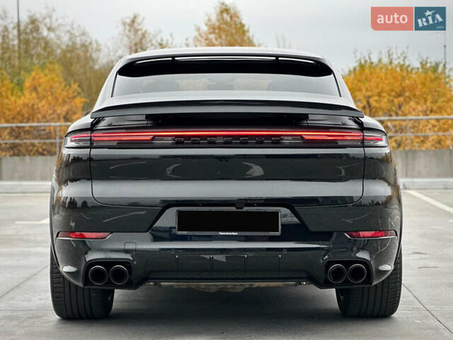 Черный Порше Каен, объемом двигателя 4 л и пробегом 18 тыс. км за 175000 $, фото 33 на Automoto.ua