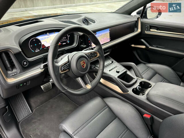 Черный Порше Каен, объемом двигателя 4 л и пробегом 18 тыс. км за 175000 $, фото 52 на Automoto.ua