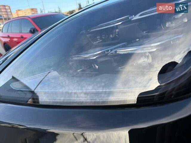 Чорний Порше Cayenne, об'ємом двигуна 3 л та пробігом 19 тис. км за 159555 $, фото 1 на Automoto.ua