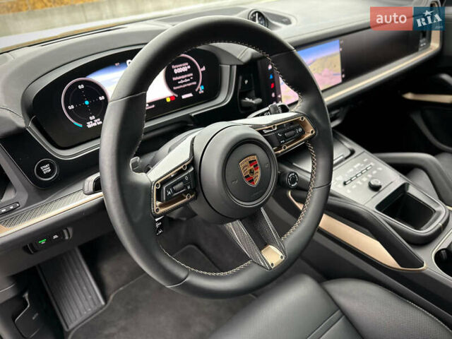 Черный Порше Каен, объемом двигателя 4 л и пробегом 18 тыс. км за 175000 $, фото 54 на Automoto.ua