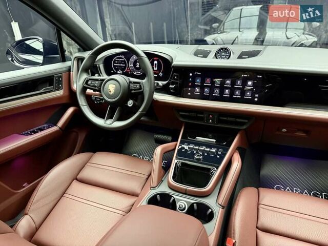 Чорний Порше Cayenne, об'ємом двигуна 3 л та пробігом 2 тис. км за 152700 $, фото 37 на Automoto.ua