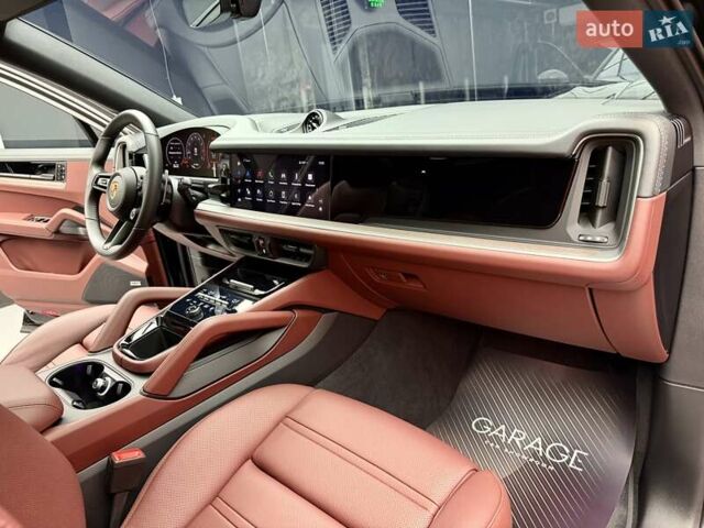 Чорний Порше Cayenne, об'ємом двигуна 3 л та пробігом 2 тис. км за 152700 $, фото 58 на Automoto.ua