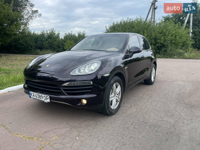 Фіолетовий Порше Cayenne, об'ємом двигуна 3 л та пробігом 144 тис. км за 17500 $, фото 5 на Automoto.ua