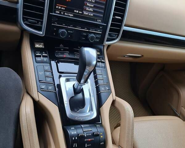 Фіолетовий Порше Cayenne, об'ємом двигуна 3.6 л та пробігом 103 тис. км за 22000 $, фото 11 на Automoto.ua