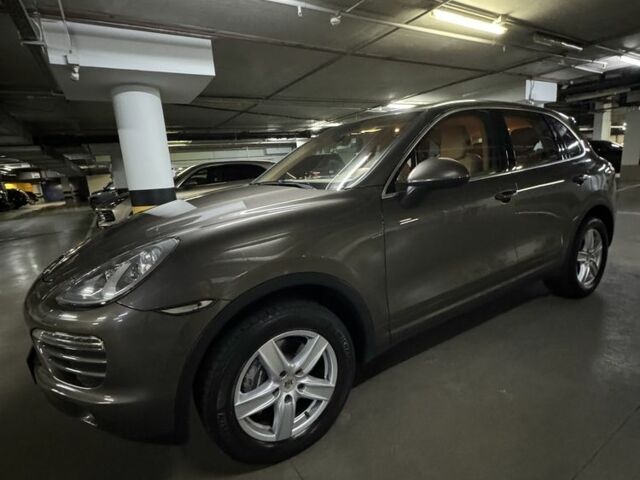 Порше Cayenne 2013 у Києві на Automoto.ua Коричневий Порше Cayenne, об'ємом двигуна 3.6 л та пробігом 130 тис. км за 21000 $, фото 21 на Automoto.ua