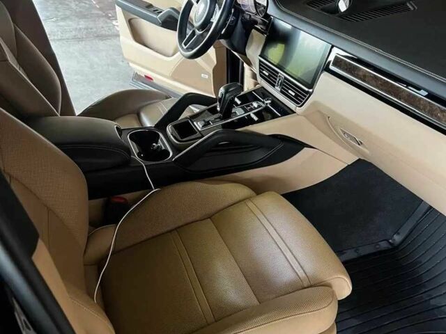 Порше Cayenne 2018 у Львові на Automoto.ua Коричневий Порше Cayenne, об'ємом двигуна 3 л та пробігом 74 тис. км за 51000 $, фото 14 на Automoto.ua