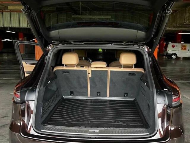 Порше Cayenne 2018 у Львові на Automoto.ua Коричневий Порше Cayenne, об'ємом двигуна 3 л та пробігом 74 тис. км за 51000 $, фото 22 на Automoto.ua